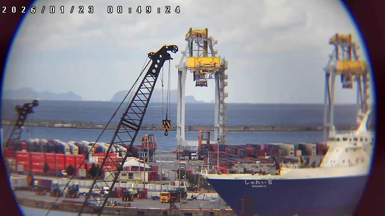 🟤🛳️🚚 #はたらく港  那覇新港   LIVE コンテナ OKINAWA  NAHA PORT  コンテナ船 ガントリークレーン