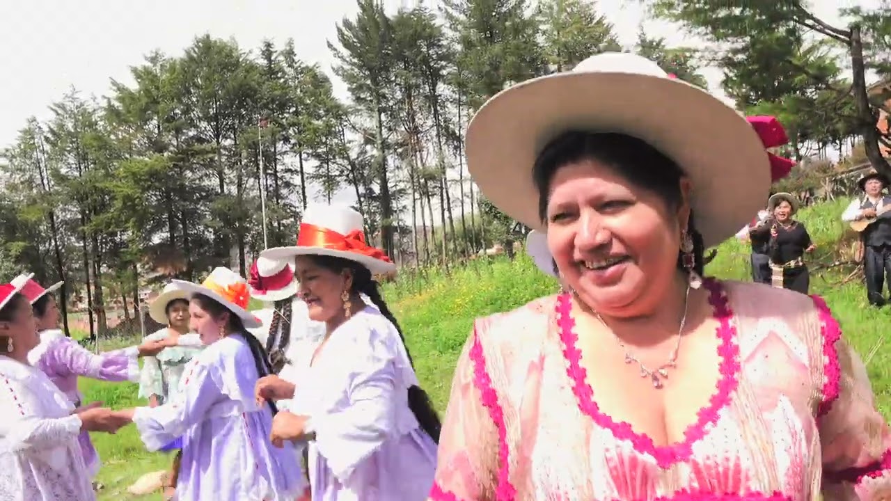 LOS DE RAVELO - HUAYNOS MIX (Video Oficial)