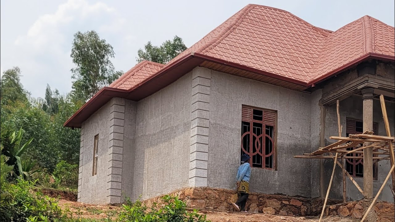 ESE WARUZIKO 5.5M WAGURIKIBANZA MURI SITE? IRI MURI  R1 AHANTU HEZA CYANE CALL OR WATSAPP 0784904070