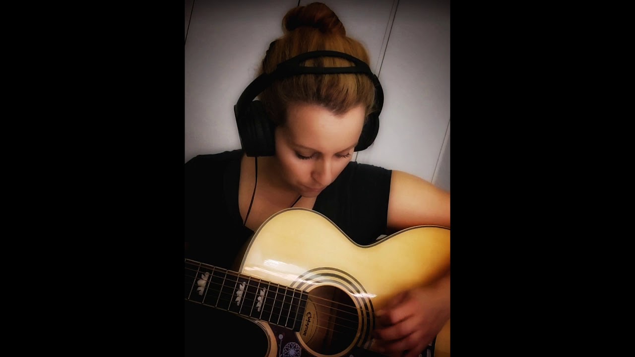 Lepa protina kći - Đorđe Balašević ( Maja Mayana acoustic cover)