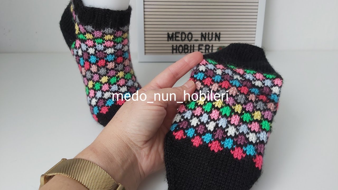 Renklerin Dansı / Elde Kalan İplerle Şahane Bir Model /5 Şiş Bot Patik /Kısa Çorap