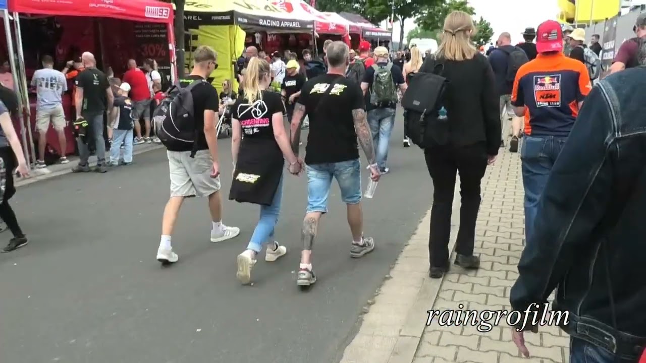 Sachsenring MotoGP 2025 Motorräder und Fans 02