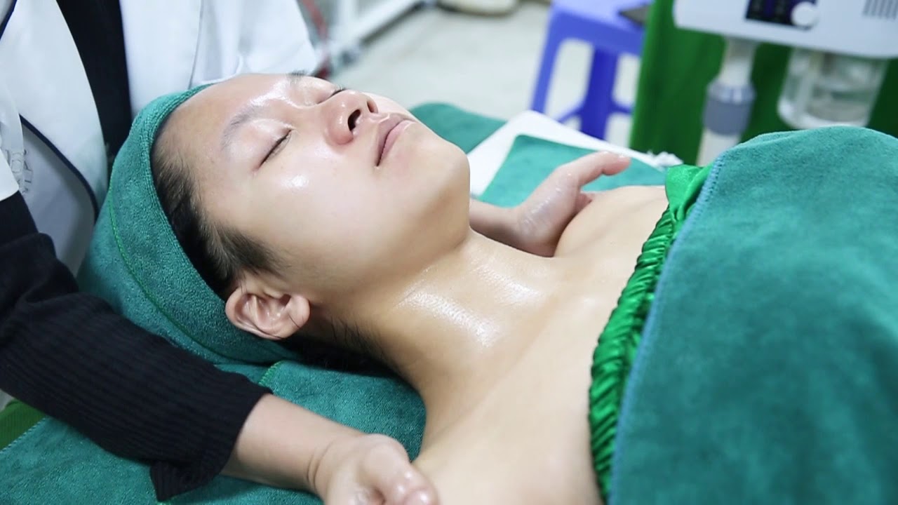 Massage Cổ Vai Gáy