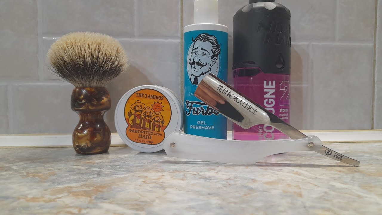 The 3amigos φαβοριτεσ στον ηλιο  yaki caramel.furbo pre shave asl cologne storm  roman kamlash 