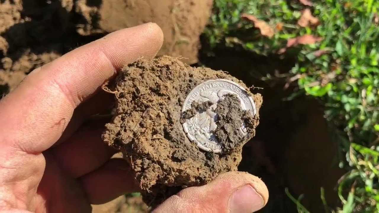 Metal Detecting a Park Loaded with Silver (Part 1) 