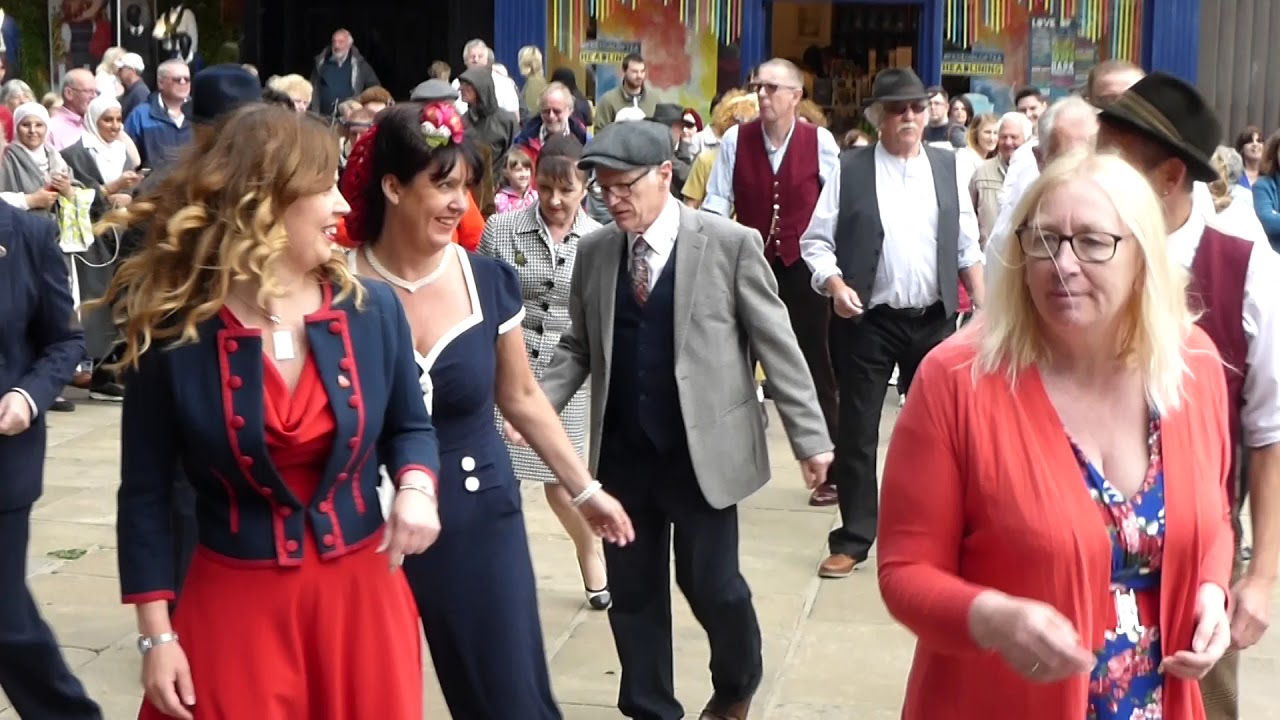 York Vintage Dance Group - Street Dance Performance - The American Stroll Dance Off