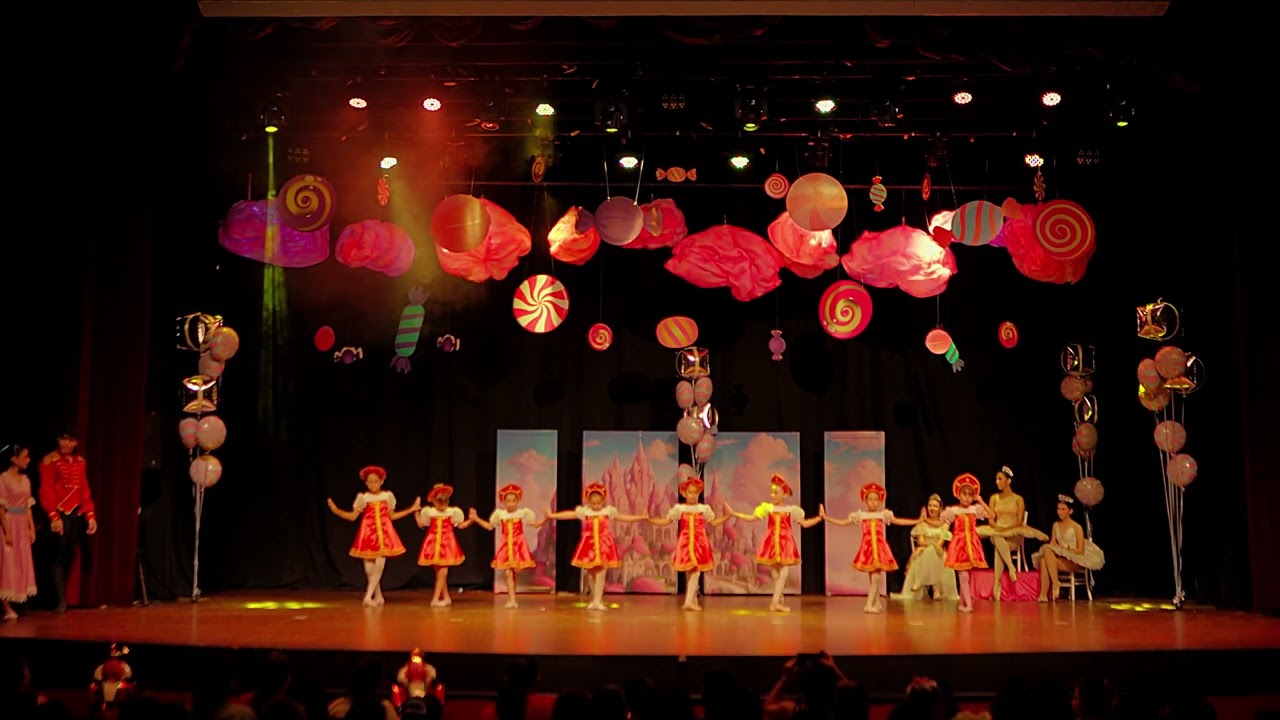 ✨ Un Cuento de Navidad en Ballet✨🎄 - Ruso