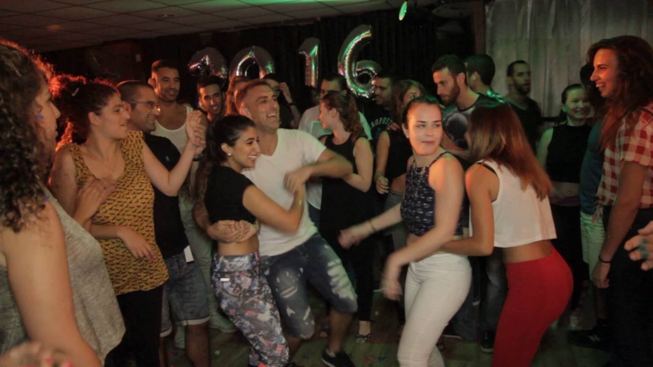 Avi Bachata birthday dance