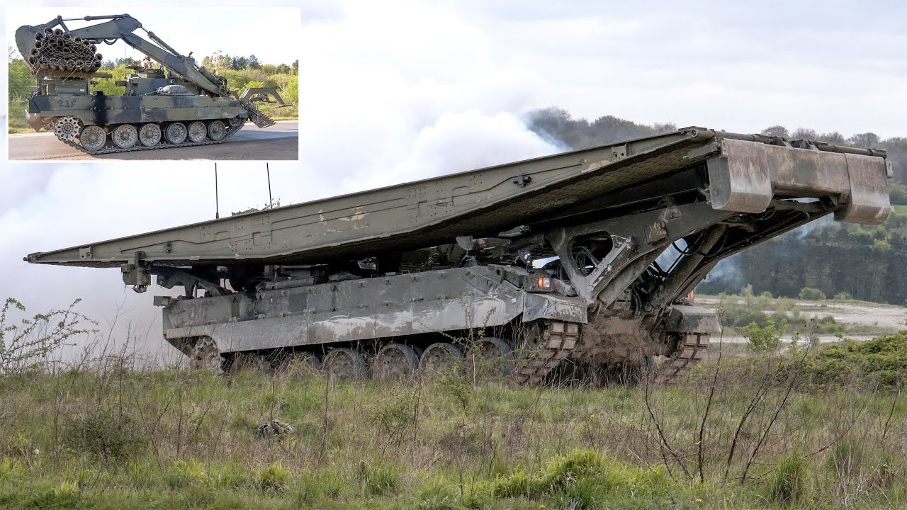 Colossal armoured engineer vehicles of the British Army out on range 🪖