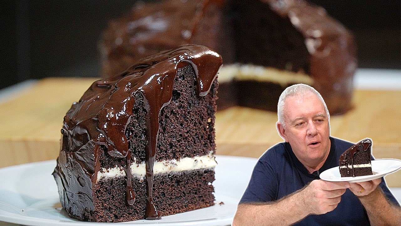 WARNING! This Chocolate Cake Should Be ILLEGAL… It’s THAT Good!