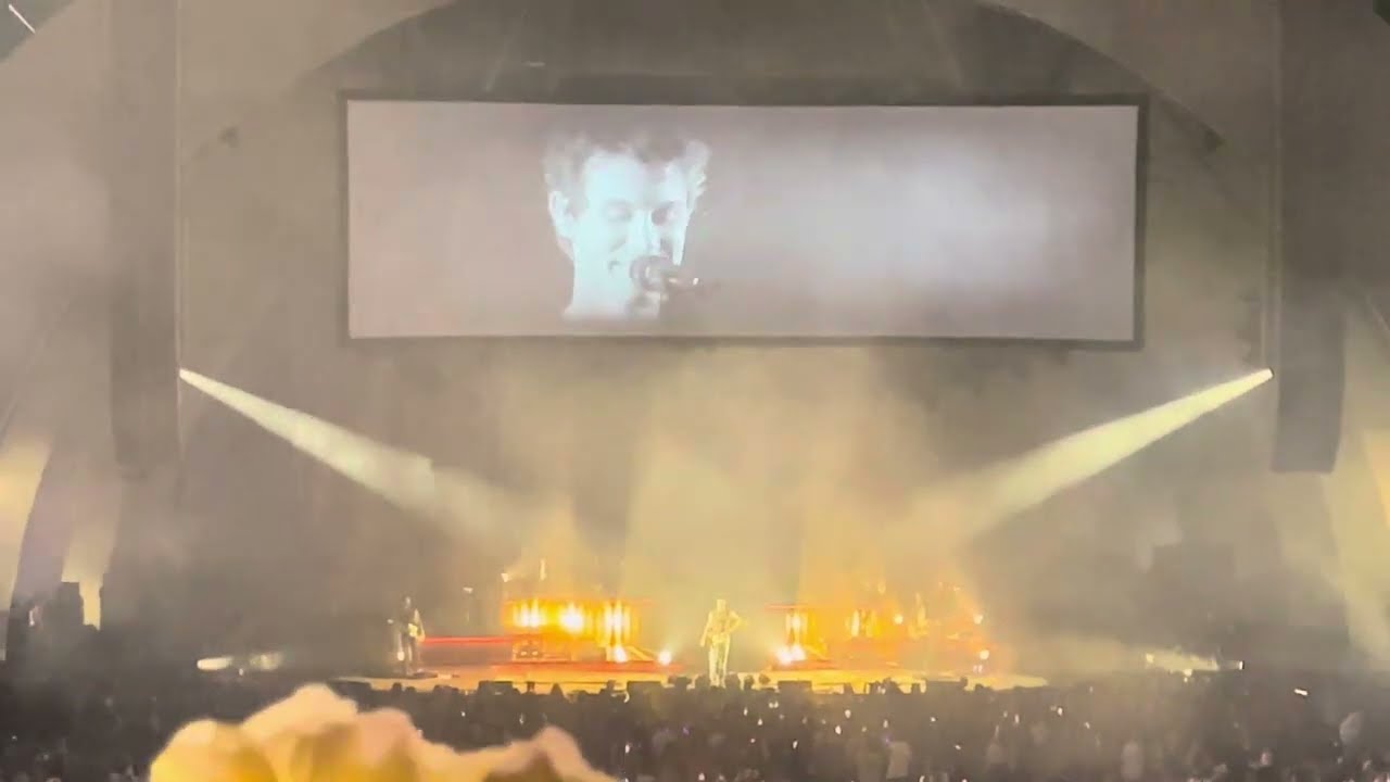 Shawn Mendes - Ruin\Cowboy Hat - Live - Hollywood Bowl in Los Angeles, CA on 10-17-2025.