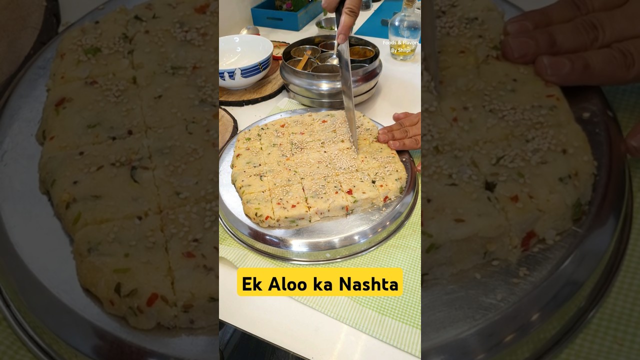 Crispy Potato Snack - Aloo suji se bana naya nashta 😋 Snack recipe shorts by Shilpi #FoodsAndFlavors