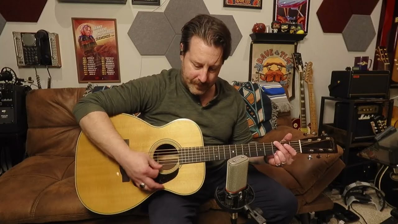 2025 Martin 00-28 Review & Demo