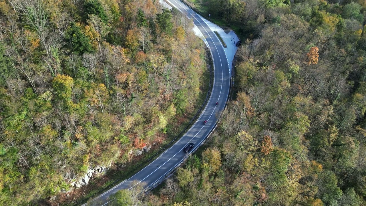 Along the Kolpa River – Exploring the Beauty and History of Fara & Kostel from Above!