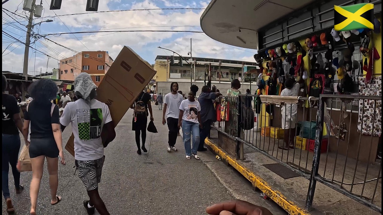 DOWNTOWN MONTEGO BAY: BUSY SATURDAY EVENING