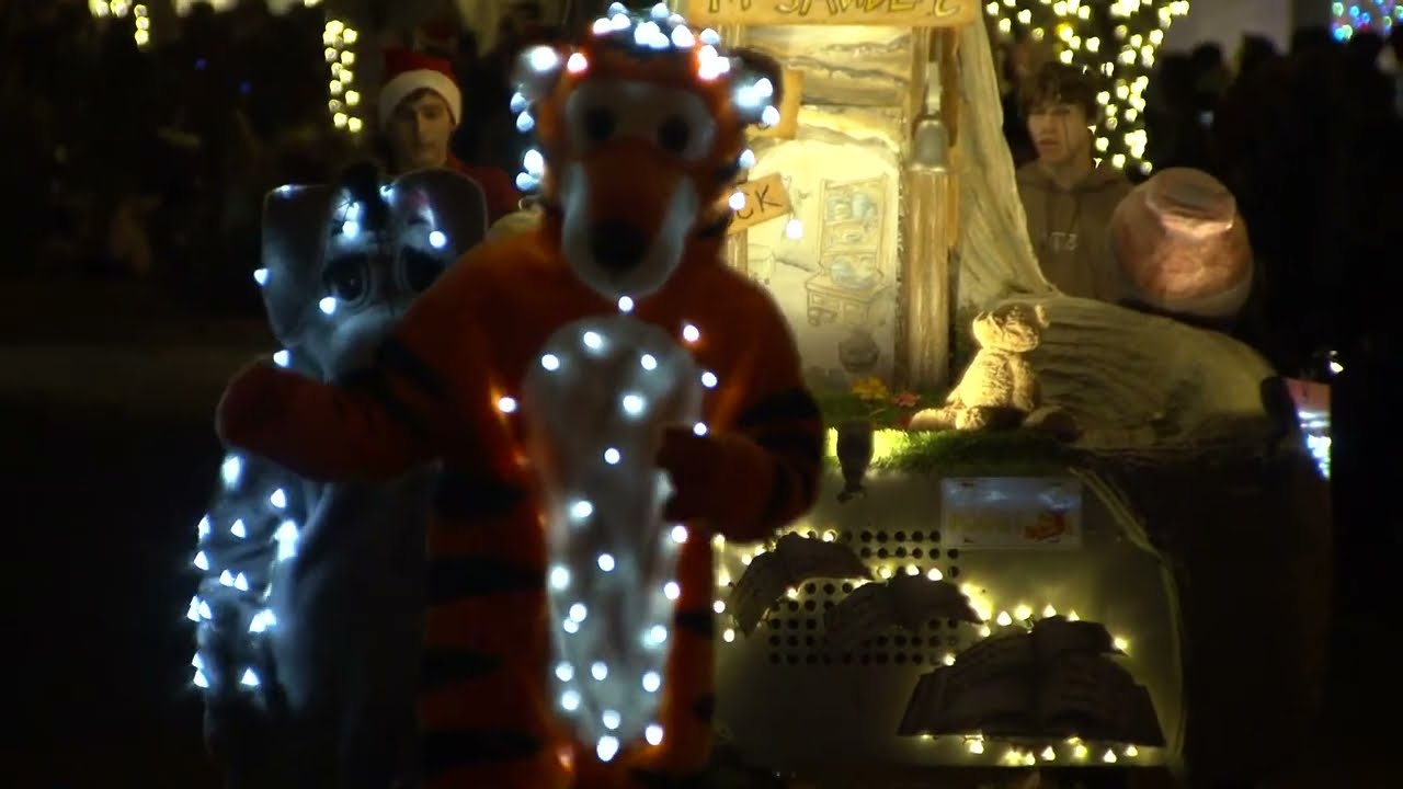 Los Altos Festival of Lights Parade 2022