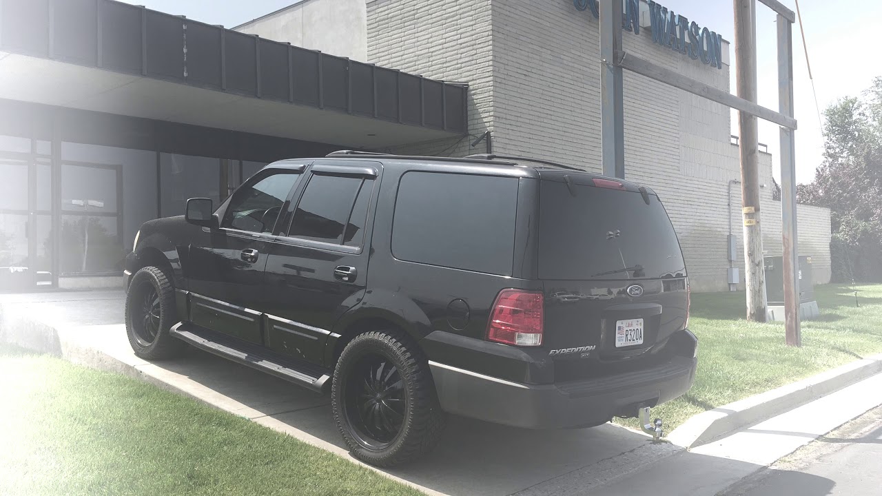 Ford Expo 2003 XLT 4x4 Custom 22 inch black on black atturo CL CP