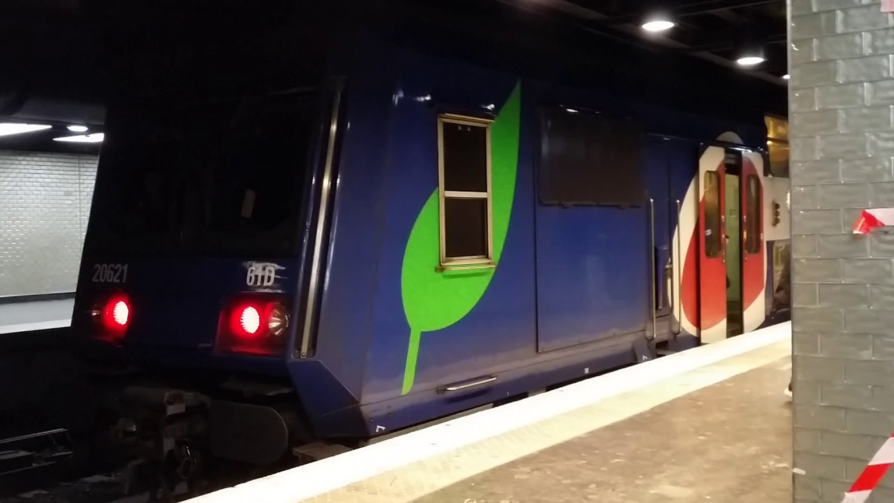 ( RER D / B ) Spot à Chatelet Les Halles