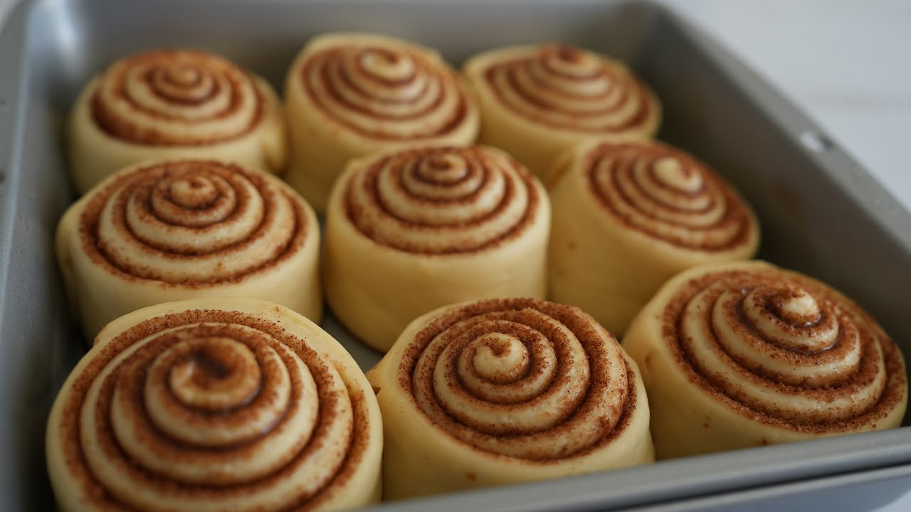 The best Cinnamon Rolls I have ever had! Homemade Cinnamon Rolls Recipe, Easy Recipe! 