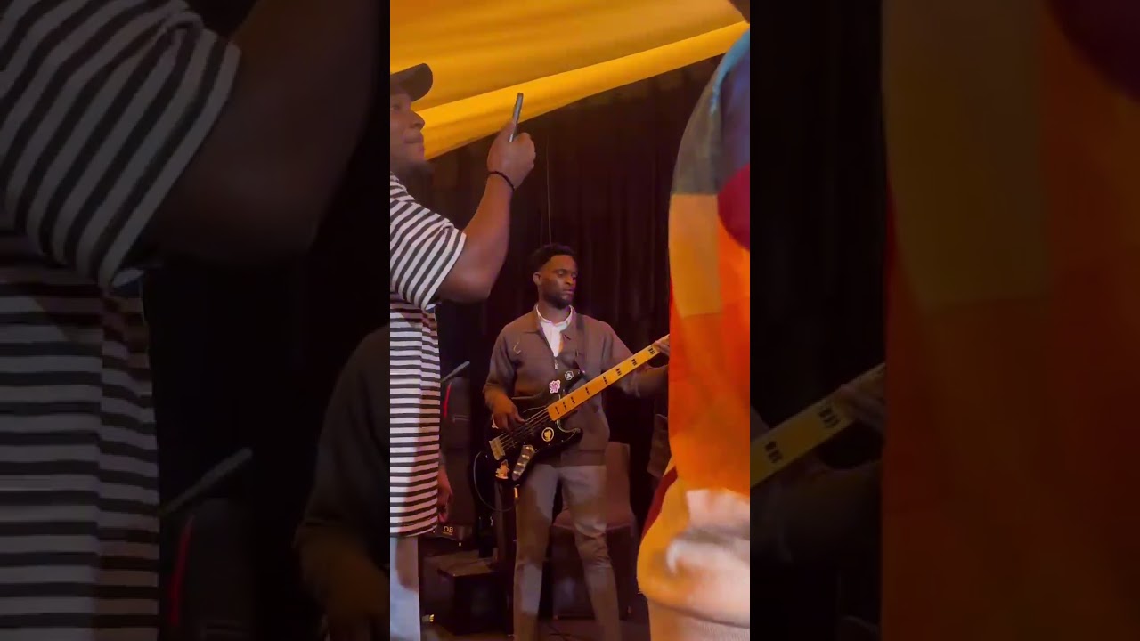 Prinx Emmanuel reacts to SMJ's OUTRO of Odogwu #music #live #church #concert
