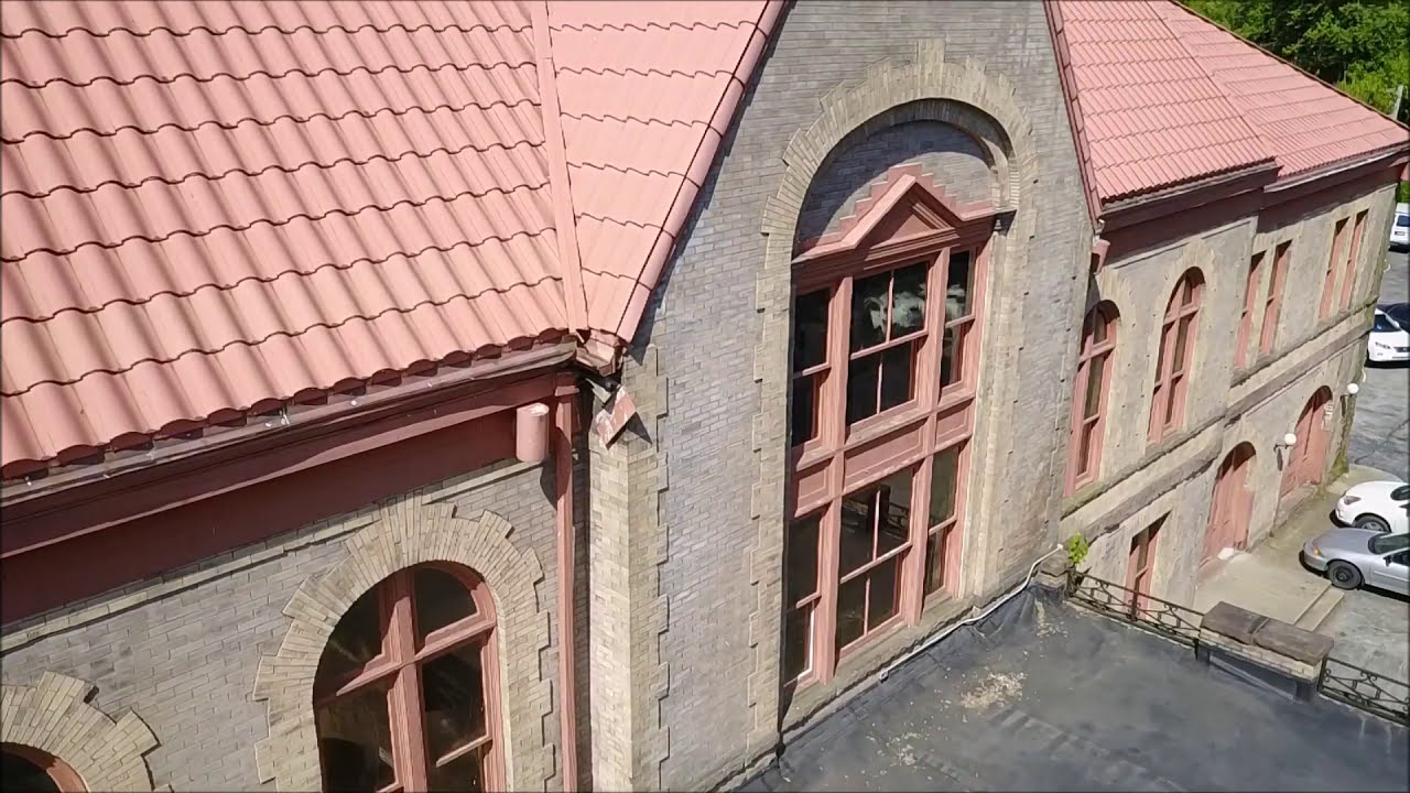 Looking around the B&O Train Station Youngstown Ohio