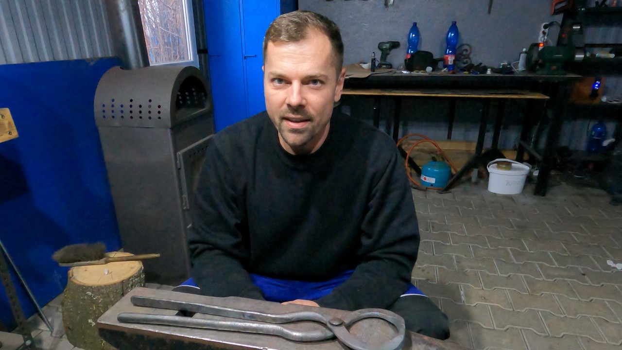 Kování kleští z pružiny(How to forge pliers from a spring)
