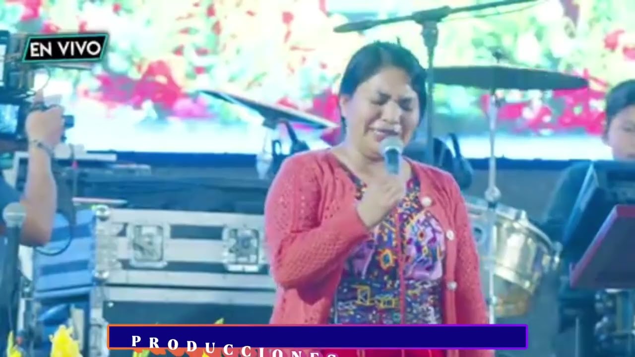Solista Esther Elena Señor ayuda a tu siervo