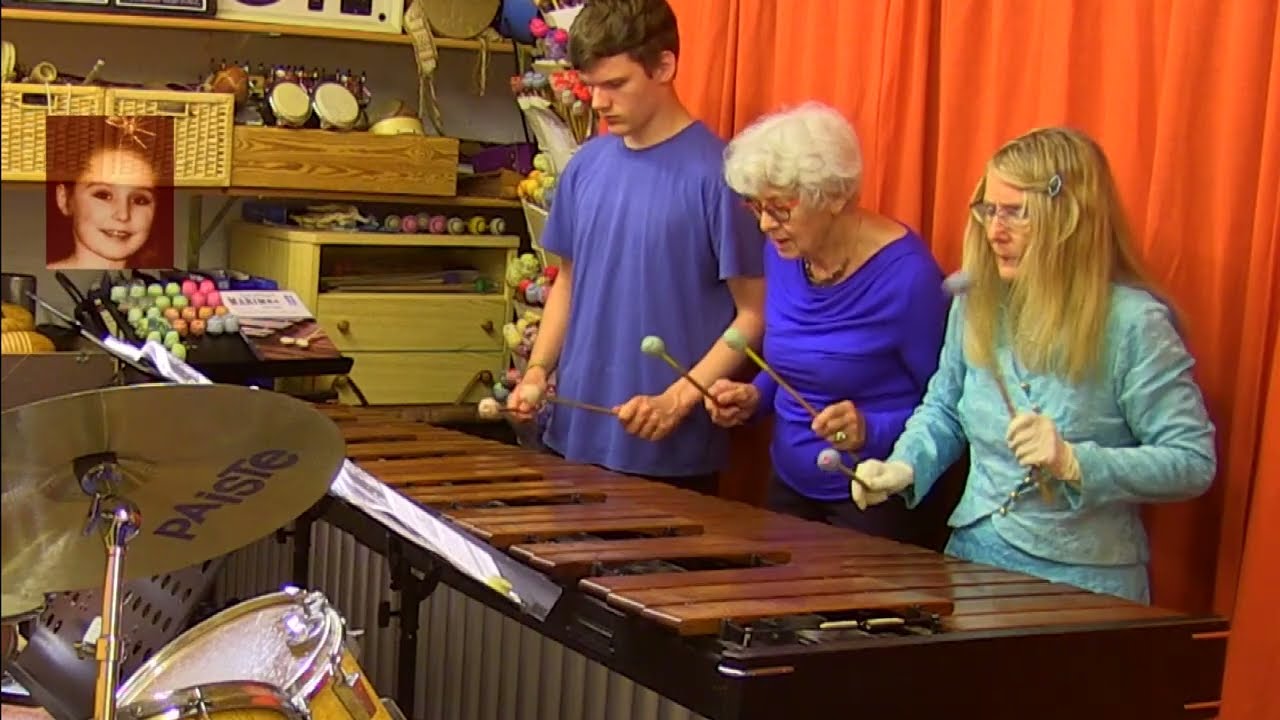 Ma come bali bela Bimba an der Marimba plus Drums & Percussion
