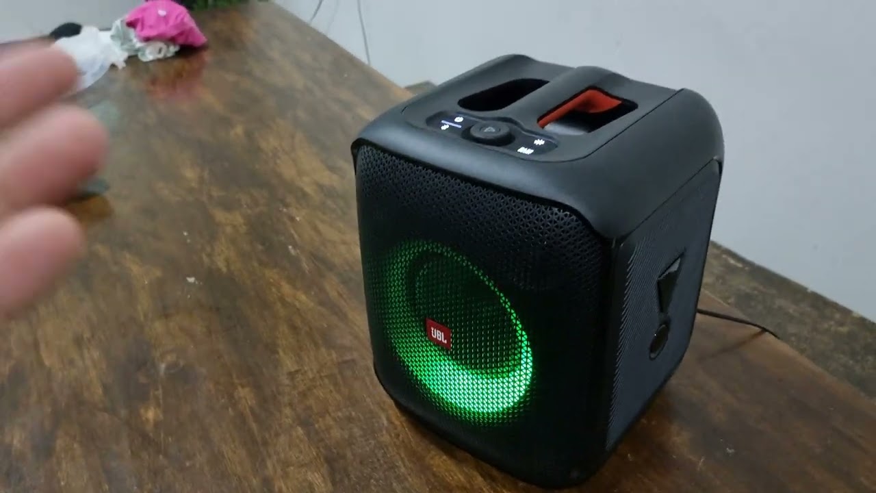 JBL Partybox Encore Essential "toca em 20hz"
