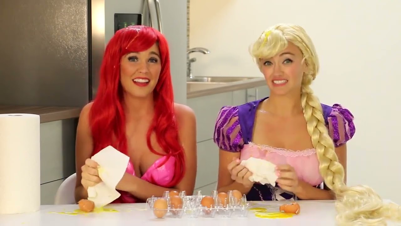 Ariel vs Rapunzel Egg Roulette Challenge, The Little Mermaid vs Tangled. DisneyToysFan.