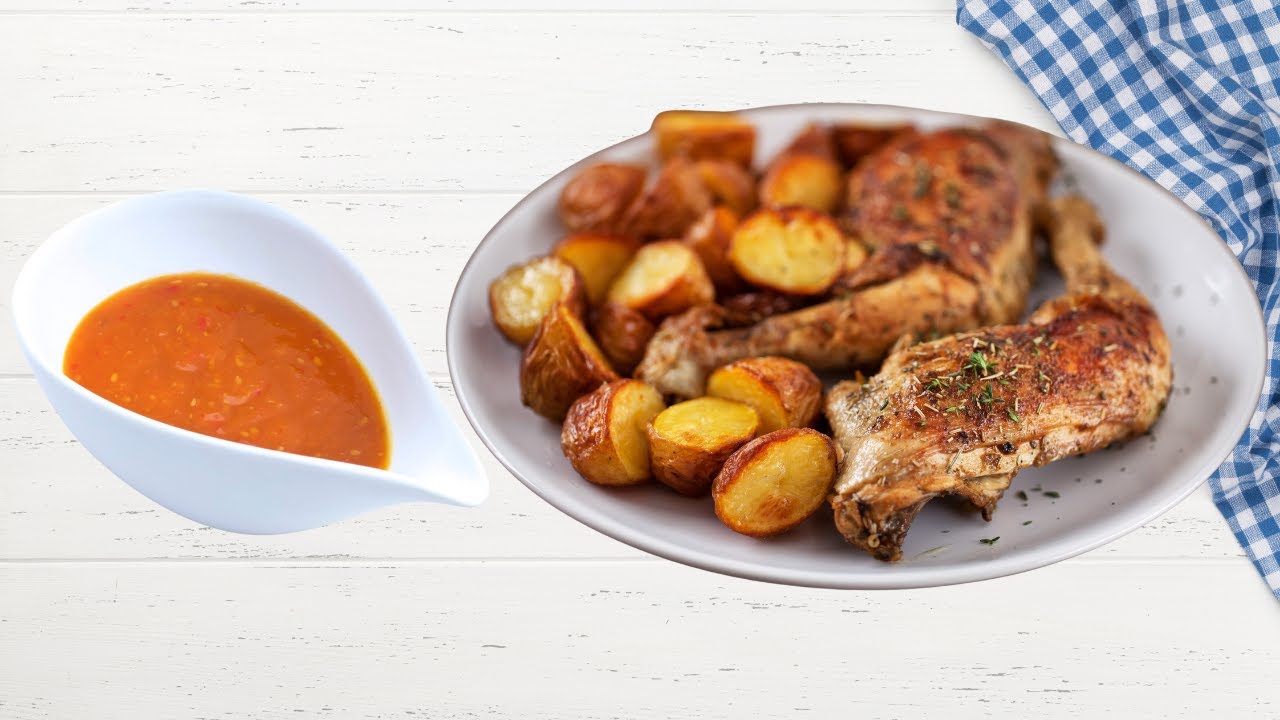 MUSLOS DE POLLO AL HORNO ASADOS CON PAPAS Y SALSA MUHAMMARA FACIL RAPIDO Y ECONOMICO