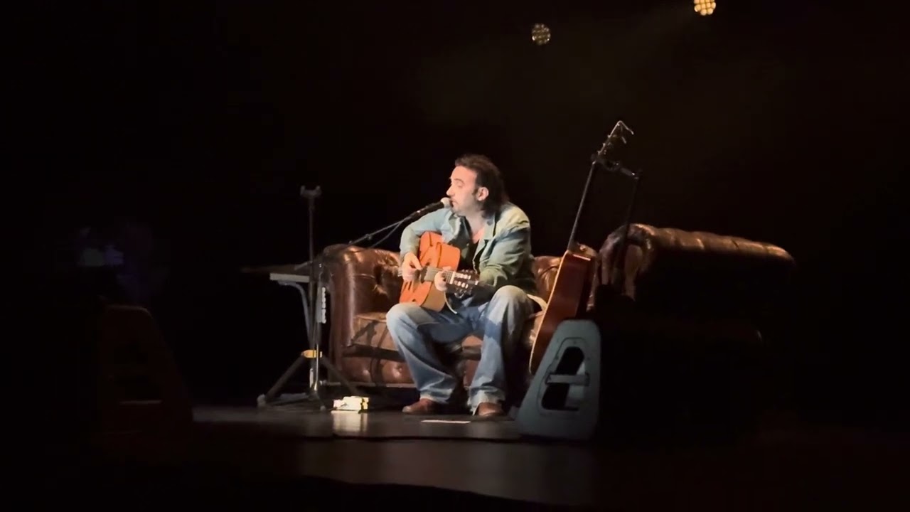 Damien Saez - Que tout est noir ( live 08-06-24 Francofolies Esch sur Alzette )