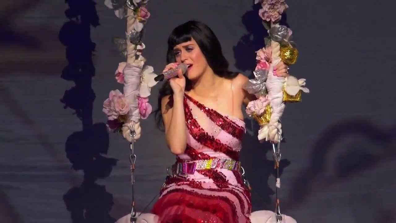 Katy Perry - Not Like The Movies - Live - Part of Me 3D