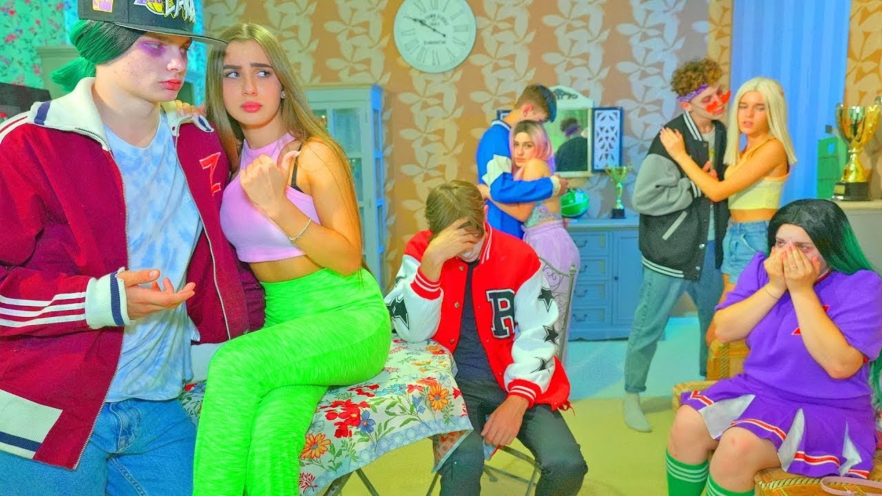 BUNNY AU ADUS-O LA LACRIMI PE ZALINA! Smile și-a bărbierit părul din cauza Dianei?