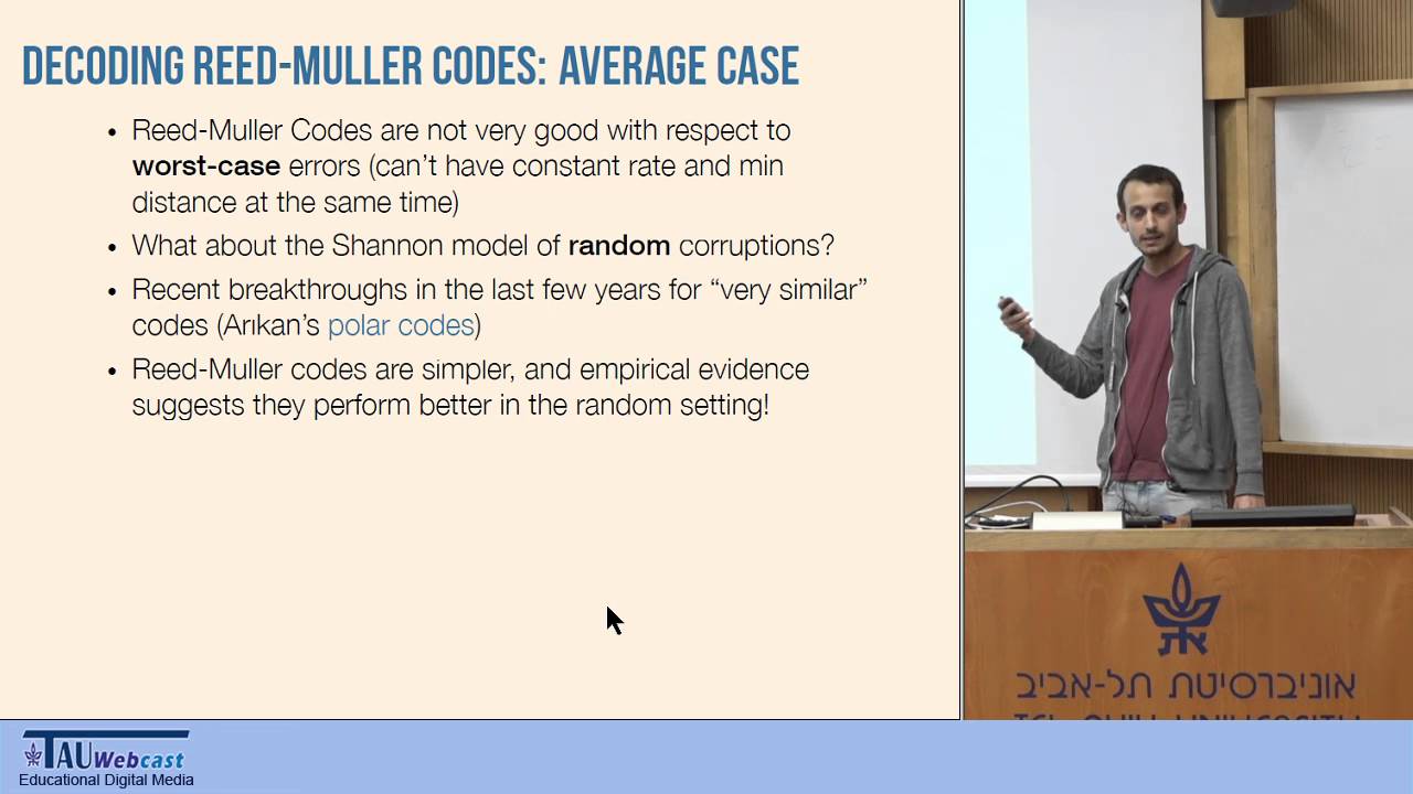 Efficiently decoding Reed-Muller codes from random errors
