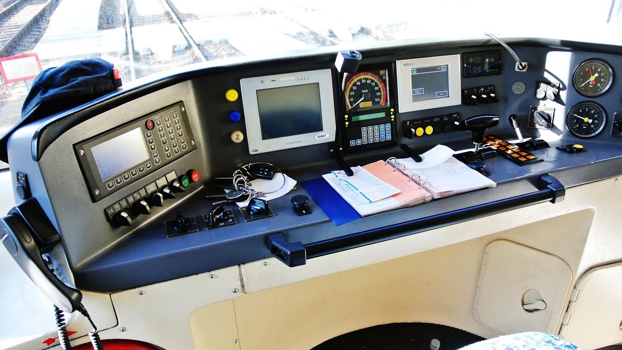 Motorov&aacute; jednotka 814 (Regionova) - interi&eacute;r