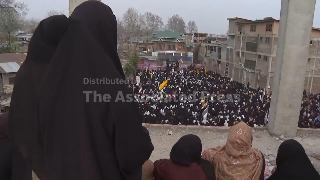 Thousands of Shiite Muslims in Kashmir protest US-Israeli strikes on Iran