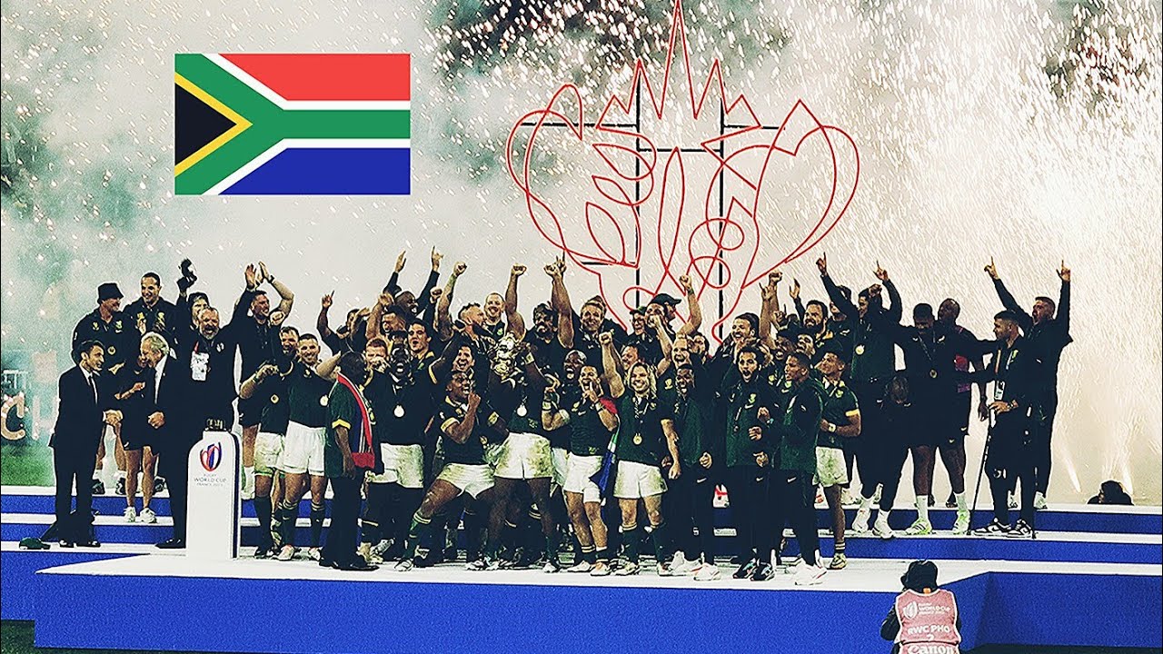 🇿🇦 South Africa captain Kolisi lifts the Webb Ellis Trophy | 2023 Rugby World Champions