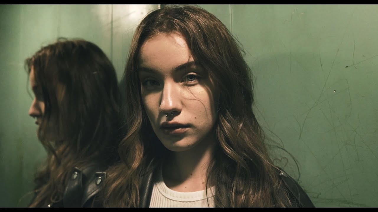 Frelas - Apartament z widokiem na getto |  feat. SMOŁA 81 | prod. Vintageman 🎥 Official video