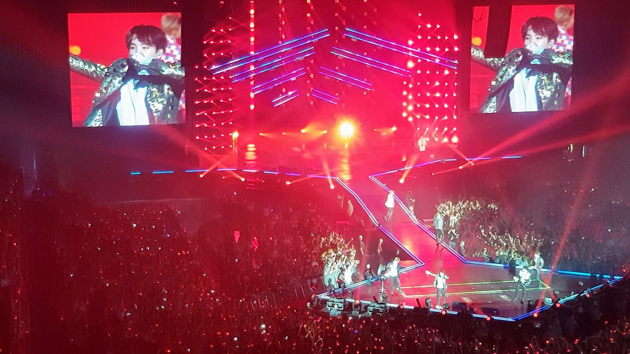 Baepsae / Dope - 방탄소년단 / BTS Love Yourself Berlin day 2 HD Fancam