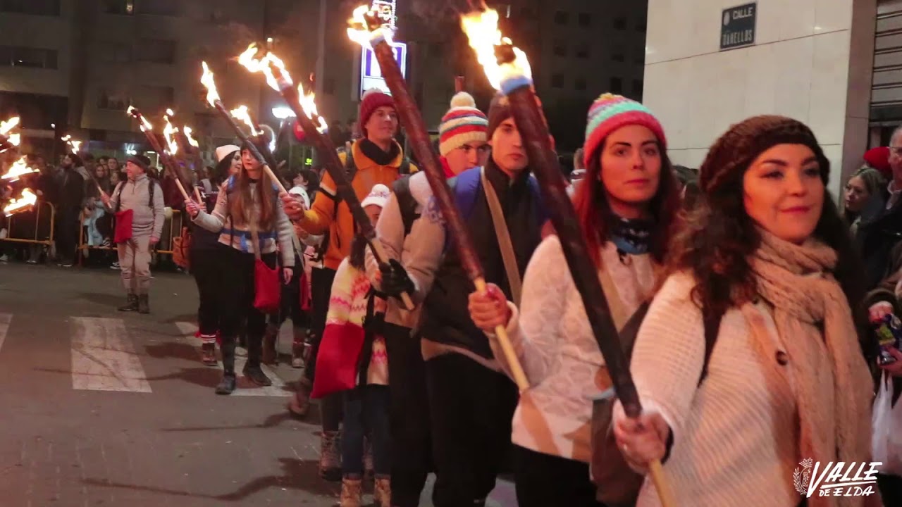 Bajada de Bolón y Cabalgata de Reyes de Elda 2019