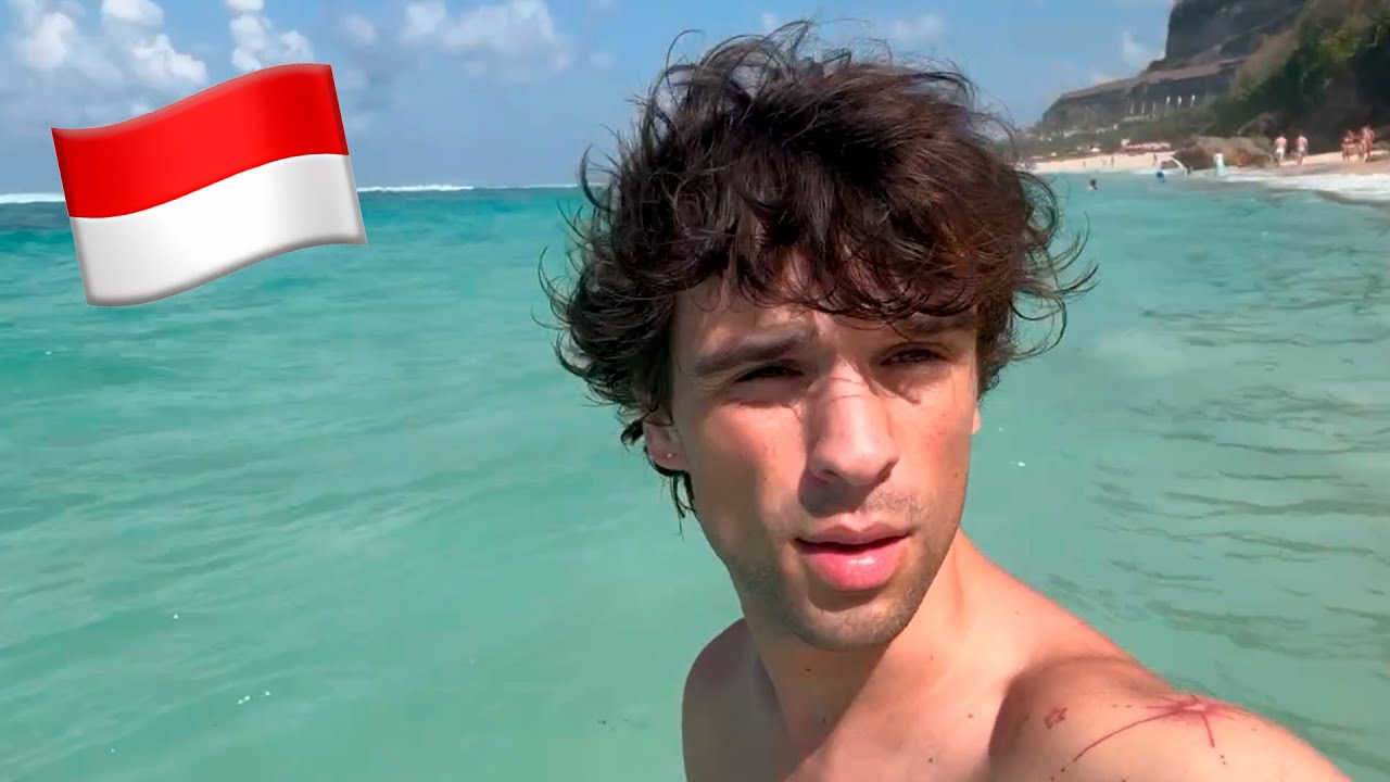 jovem magrinho na ásia