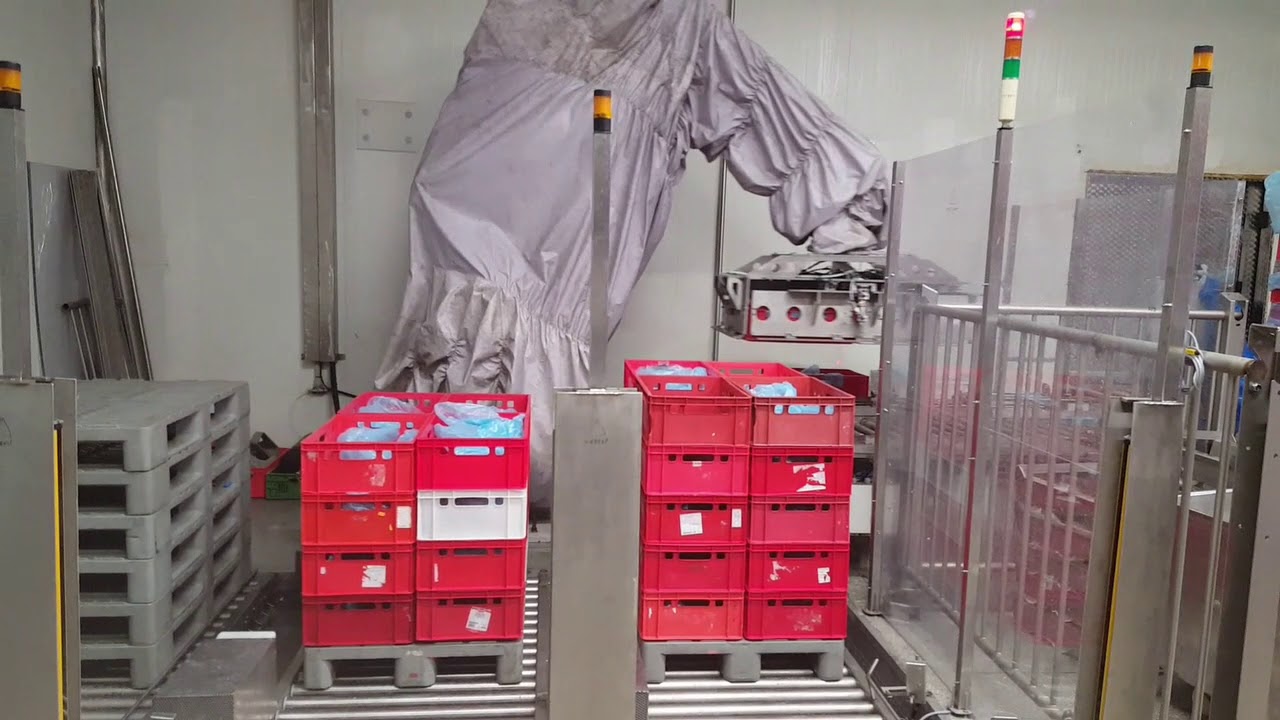 Paletyzacja / paletyzer plastikowych skrzynek E2