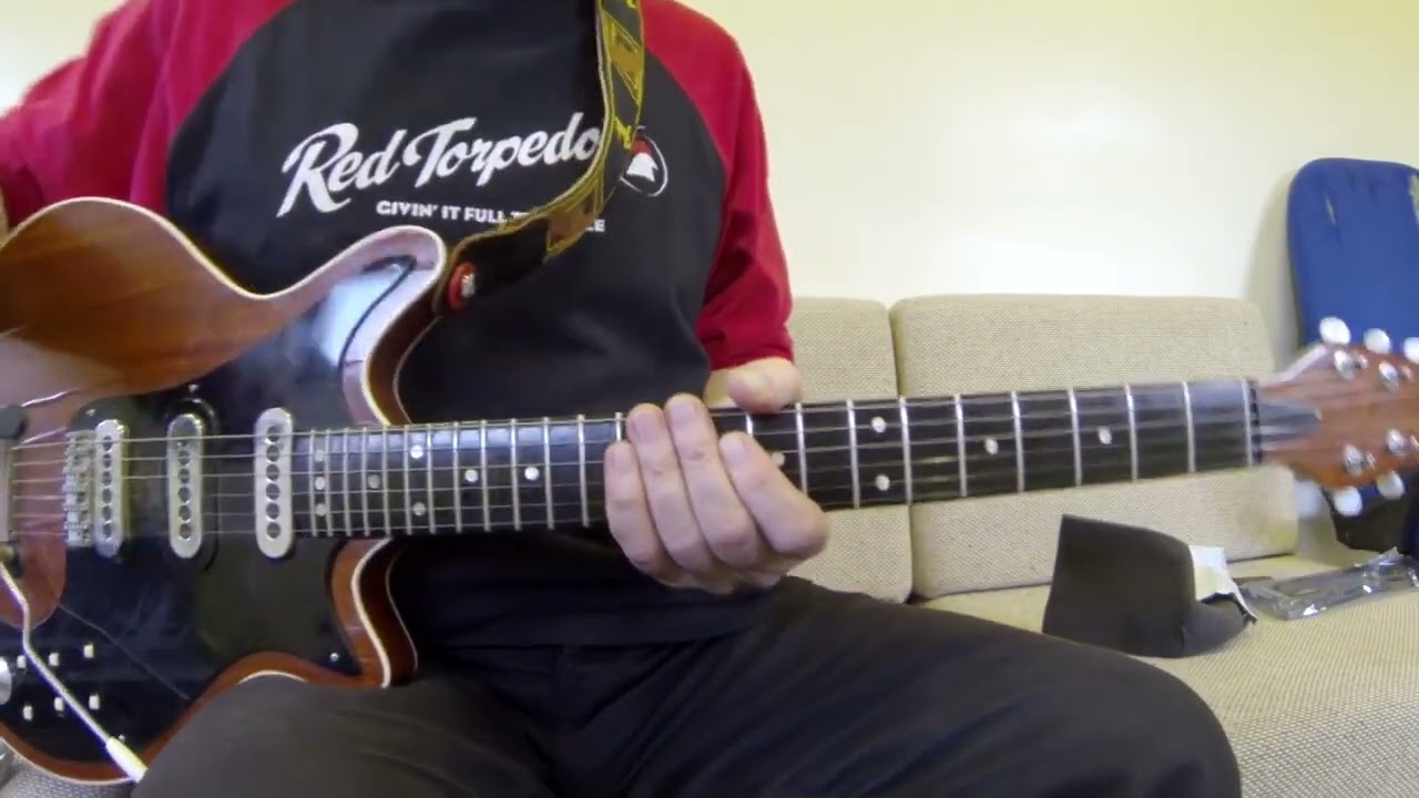 Queen Brian May Dragon Attack Guitar Lesson - Matt H - Basic 4