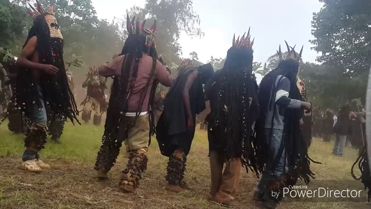 KOUGANG DE BAPA : DANSE MYSTIQUE