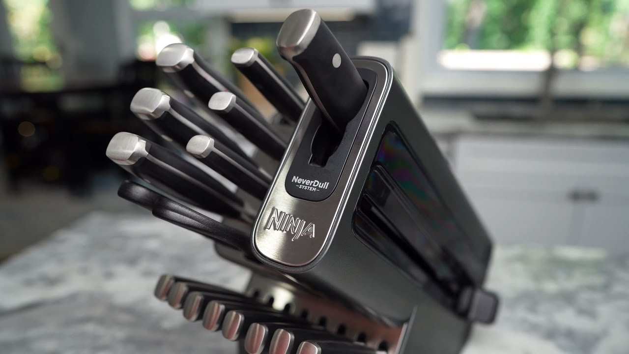 Cutlery | How to Sharpen (Ninja&trade; Foodi&trade; NeverDull&trade; Knife System)