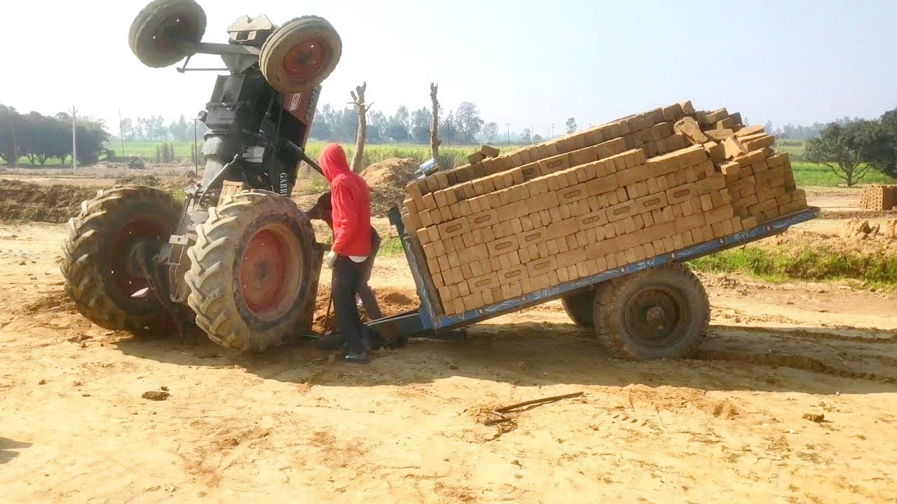 😱🙄🤭 मौत को देखा है /Eicher 241 tractor Accident 🙄😱 // Eicher 241 full loaded trailer accident