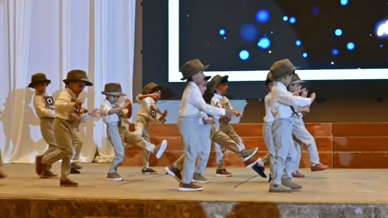 الحفل الختامــي🎓💕.. لمدارس رؤيـا الاهلية 1444هـ. 