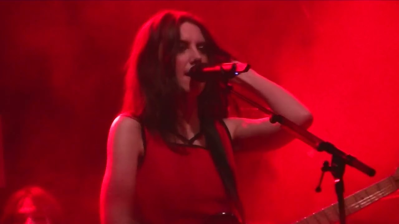Wolf Alice - Moaning Lisa Smile (Live in Cork 2025)