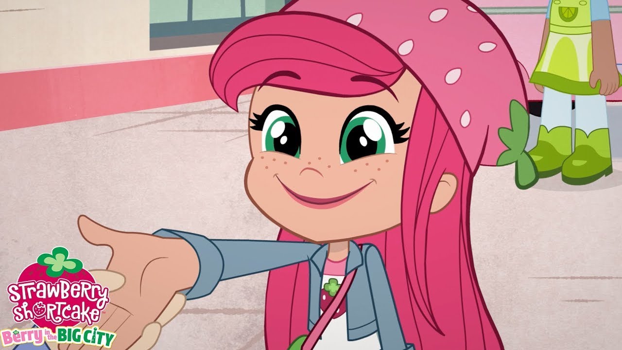 Berry in the Big City 🍓 Strawberry's Special Palm Reading! 🍓 Strawberry Shortcake